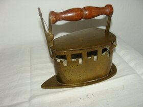 Mosazná  žehlička - 2