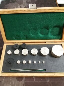 zlatnické váhy - 2