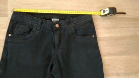 ČERNÉ KALHOTY vel. 152 - 2