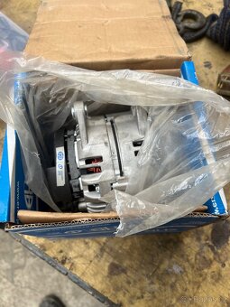 Alternátor renault Clio IV - 2