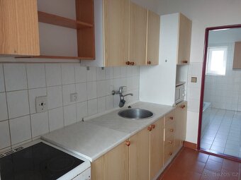 Pronájem zděný byt 3+1 Týn nad Vltavou - 2