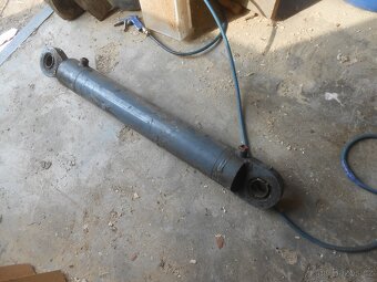 hydraulicka pistnice vysuv 60 cm - 2