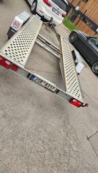 Platak vlek na auto autoptepravnik - 2