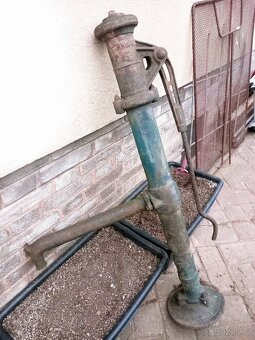 Pumpa ruční stojanová - 2