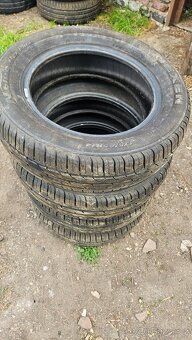 Pneu 175/65/R14 82T - 2