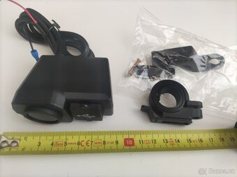 USB rychlonabíjení s voltmetrem a teploměrem - nové - 2