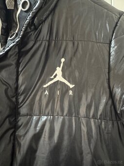 Jordan Jumpman péřová bunda – velikost XS (sedí na S/M) - 2