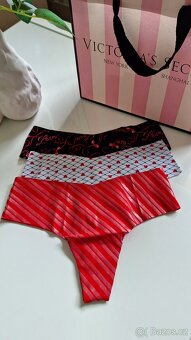 Victoria's Secret - 2