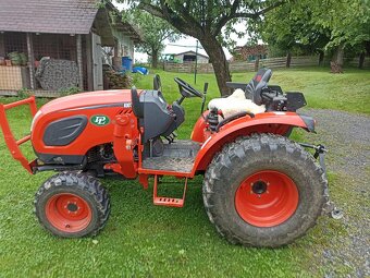 Malotraktor Kioti CK 4030 HST - 2