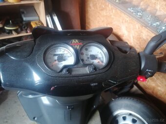 Scooter Motowell Magnet 2T 50ccm - 2