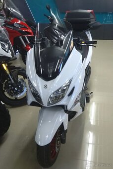 Suzuki Burgman 400 ABD - 2