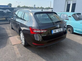 Škoda Superb kombi - 2