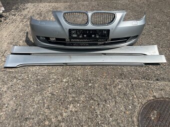 Přední nárazník práh BMW e60 - 2