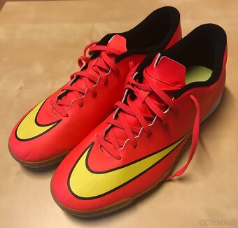 Nová sálová obuv - Nike Mercurial - 2