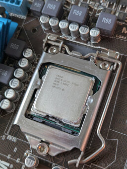 Asus P8H67-V + Intel i5-2300 + 20 GB DDR3 - 2