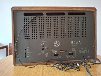 Rádio Tesla 605A - 2
