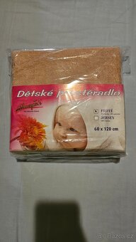 Prosteradlo do detske postylky - 2