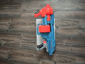 NERF Elite 2.0 Shockwave RD-15 - 2