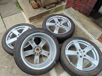 225/45R18 zimní sada alu kol Dezent - 2