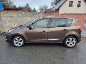 Benzínový Renault Scenic 1.4 Tce 2010 - 2