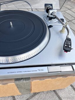 Gramofon SONY PS-242 direct drive + Sanyo MG-09 - 2