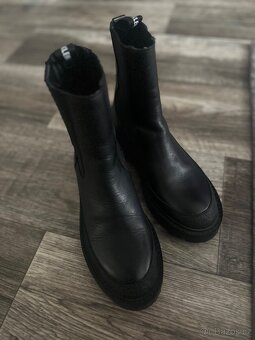 Calvin Klein Jeans černé kožené kotníkové boty – nové - 2