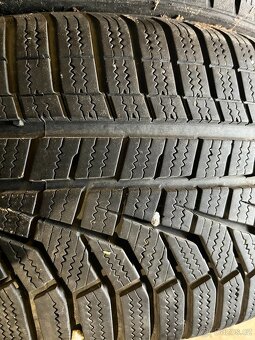 215/40r17 m+s  215/40/17 zimak zimní - 2