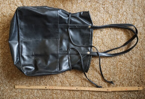 Dámské kabelky + klobouky + čepice - 2