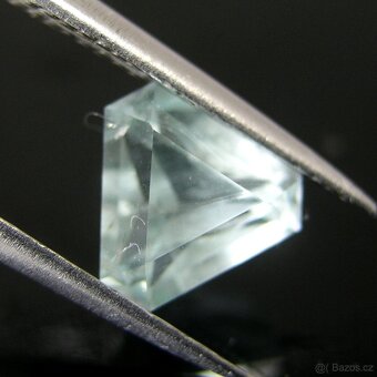 Akvamarín-Trillion-1,74 ct. - 2