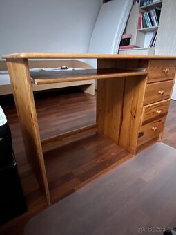 Psací stůl masiv borovice - 2