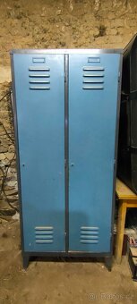 Plechová skříň - 2