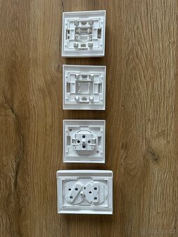 Prodám ABB zásuvky - 2