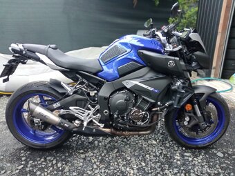 Yamaha MT-10 - 2