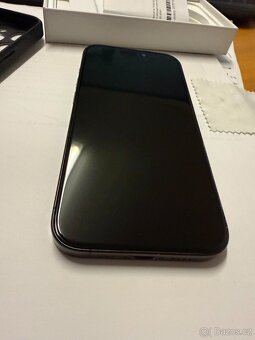 IPHONE 15 PRO 128 JAKO NOVÝ - 2