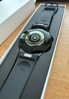 Samsung Galaxy Watch 6 44mm, grafitové + řemínek - 2