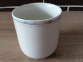 Starý retro porcelánový hrnek - 2
