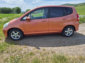 Honda Jazz 1.3 57kW + plus zimní pneu - 2
