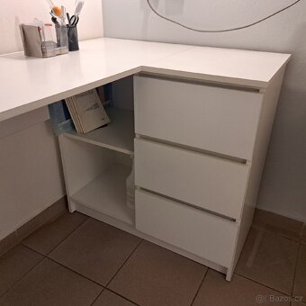 Prodám psací stůl - 2
