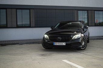 Mercedes-Benz E trieda Sedan 220 d A/T - 2