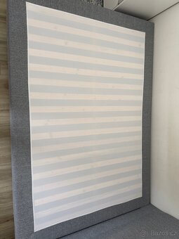 Prodám postel s matrací Guy Roche, 140 x 200 cm - 2