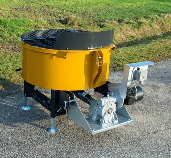 Míchačka betonu Mammut - PTO, elektro, hydro - 2