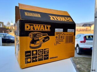 Bruska DeWALT DWE6423-QS - 2