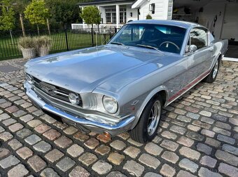 Ford Mustang Fastback 2+2, r. 1966, 4,7 V8 (289 cui) - 2