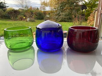 Skleněné barevné dózy, min 30ks - ZDARMA - 2