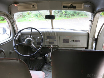 Dodge WC-54 sanitka, 1943 – plně pojízdná, po renovaci karos - 2