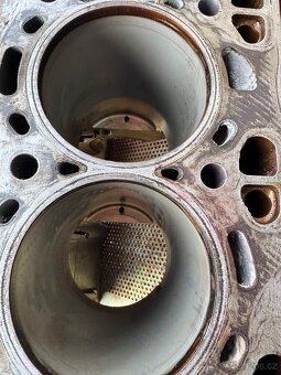 blok motoru bmw n63b44 - 2