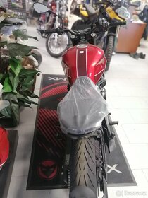 Moto Morini Seiemmezzo STR 650 - 2