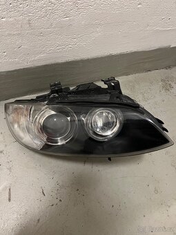 Pravý přední světlomet xenon BMW E92 EU verze - 2
