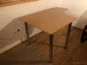 Kancelářský stůl - 2