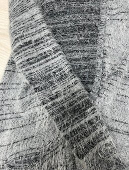 Chlupatý svetřík - 2